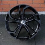 18x8 5x112 ET45 57.1 BLACK 698