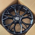 20x8.5 5x120 ET45 65,1 GLOSS BLACK