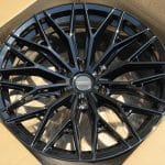 20x9.5 6x139.7 ET0 106.1 GLOSS BLACK